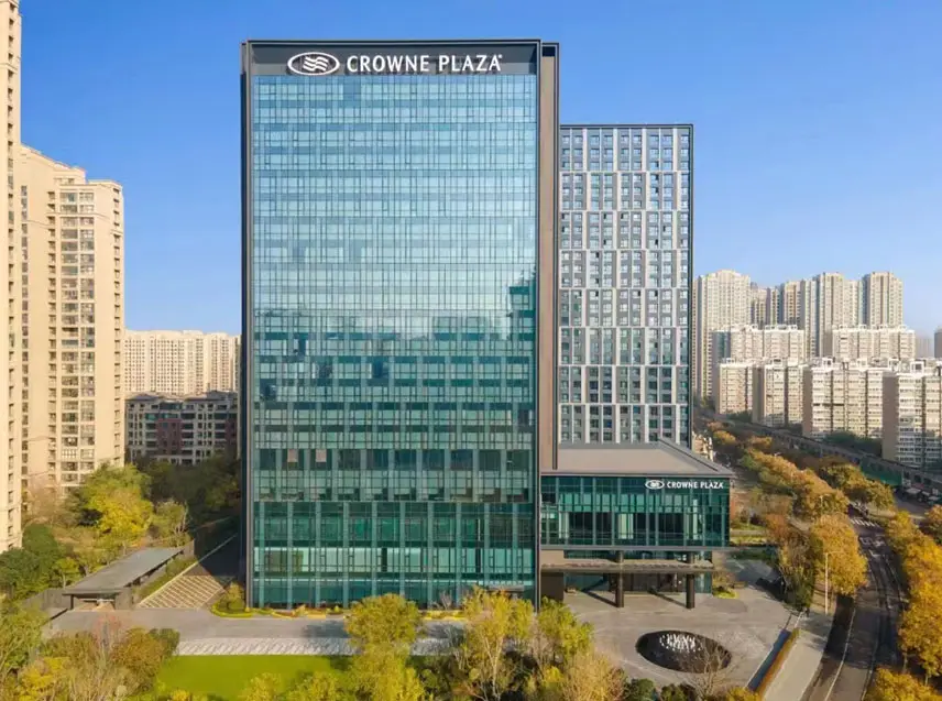 crowne palza project